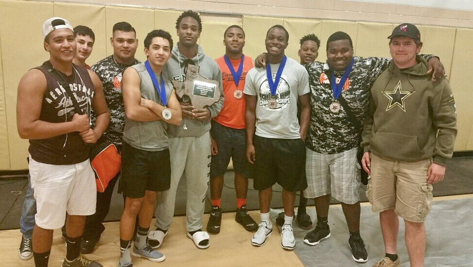 Leopard Powerlifters State Bound