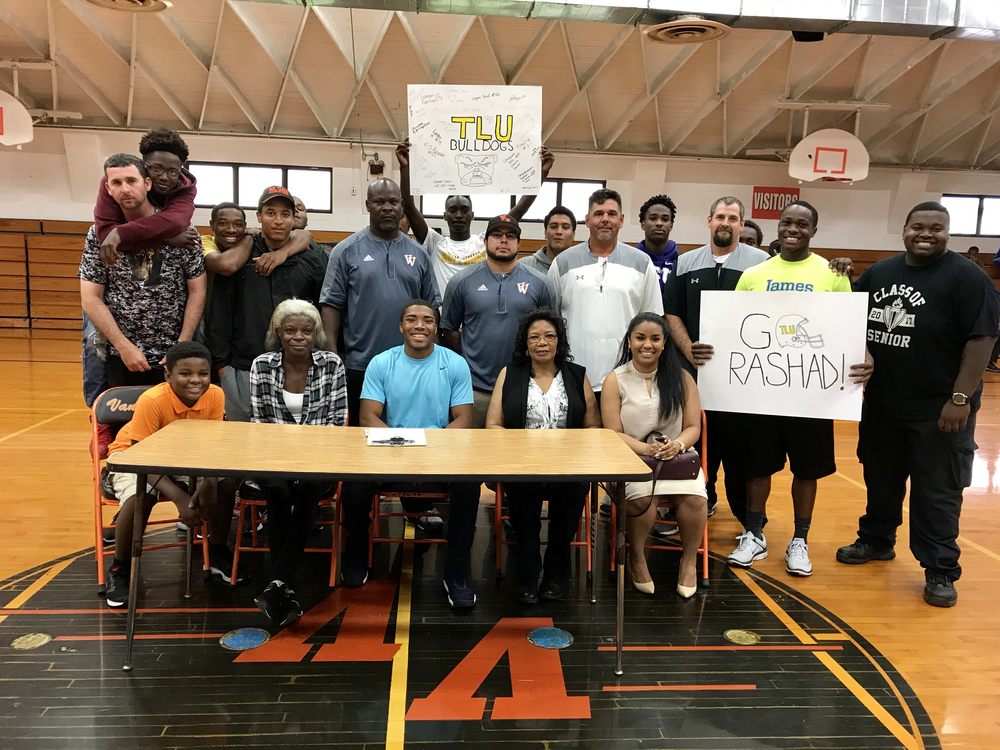 Tolbert Signs With TLU